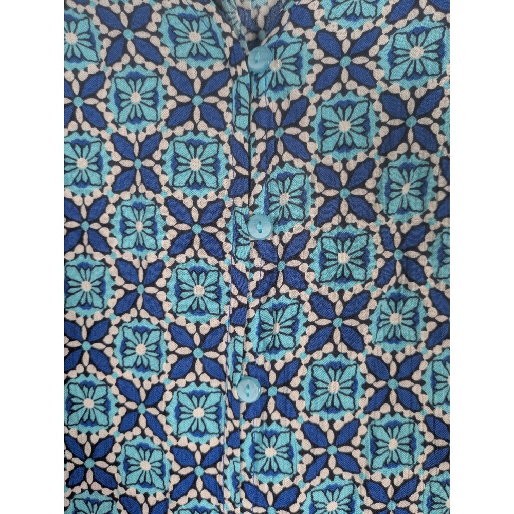 Liz Claiborne Button Down Top Women L Blue Geometric Floral V-Neck Short Sleeve - Picture 6 of 9